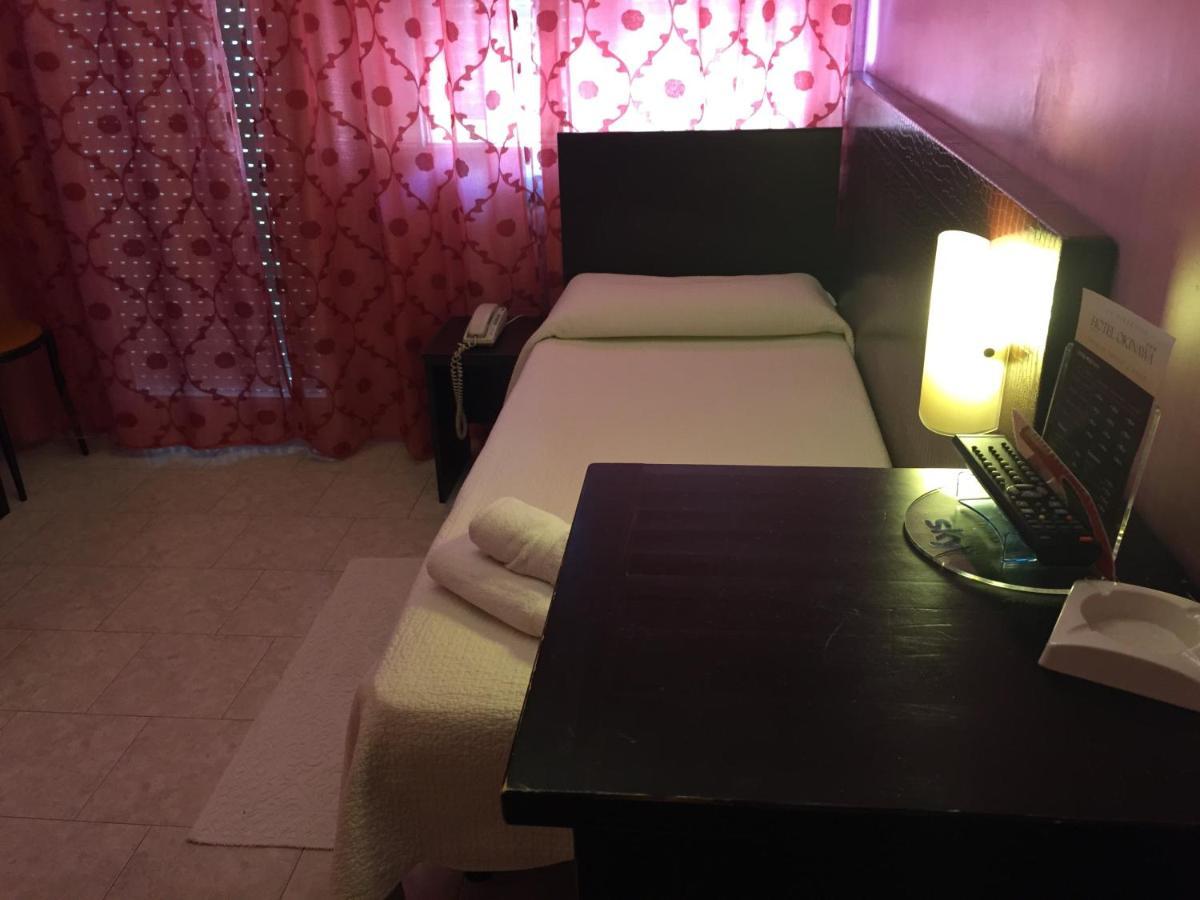 Hotel Okinawa Римини Экстерьер фото