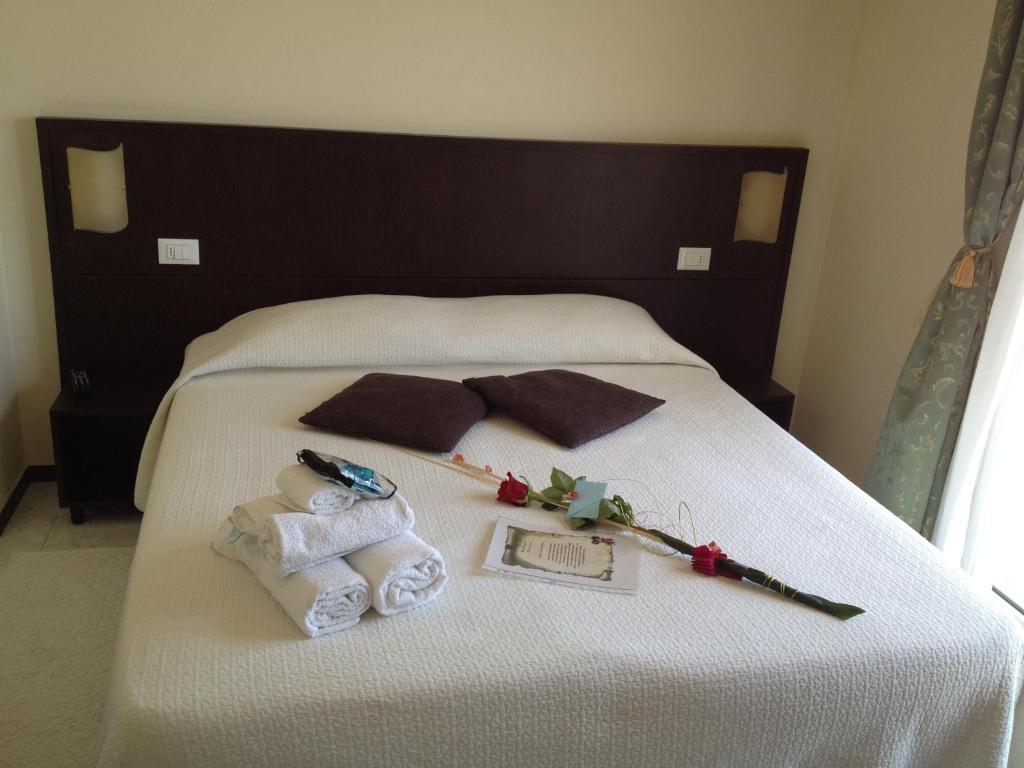 Hotel Okinawa Римини Номер фото